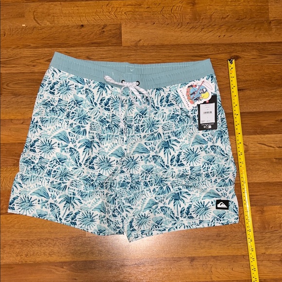 Quiksilver Other - Quiksilver Aqua & White Tropical Leaf Swim Trunks